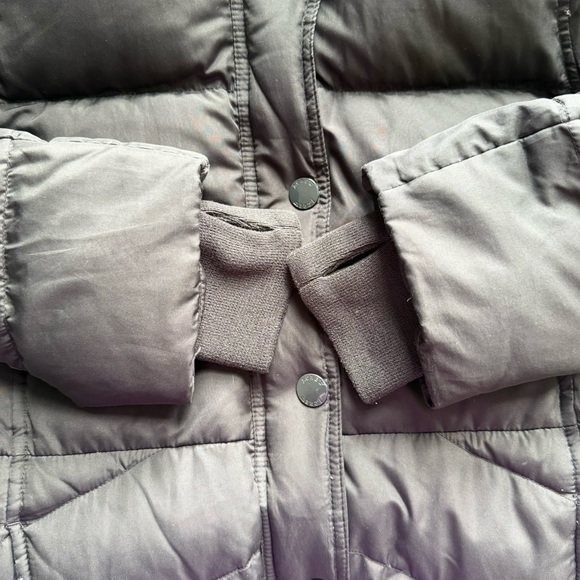 J. Crew Black Down Puffer Jacket Size S Cozy Winter Classic Casual Lightweight - Picture 15 of 16